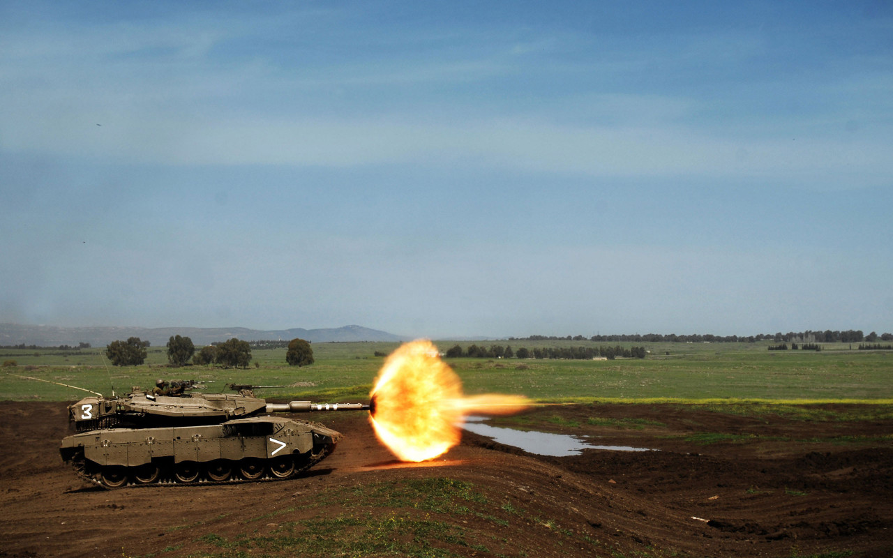 Tapeta Military-Tank-58572.jpg